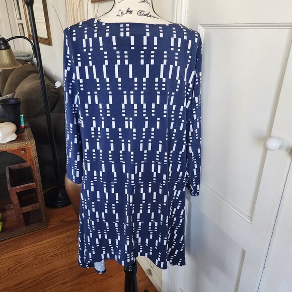 Alfani Three Quarter Sleeves Navy and White Stretch Top Sz XL - Picture 6 of 10
